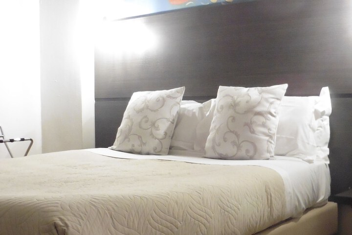 Room 13 of 50