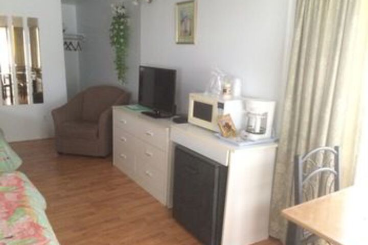 Room 15 of 25