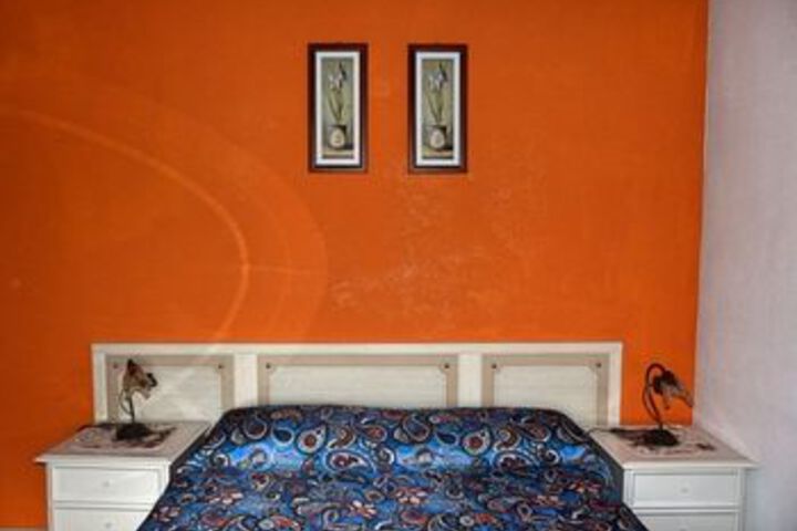 Room 13 of 31