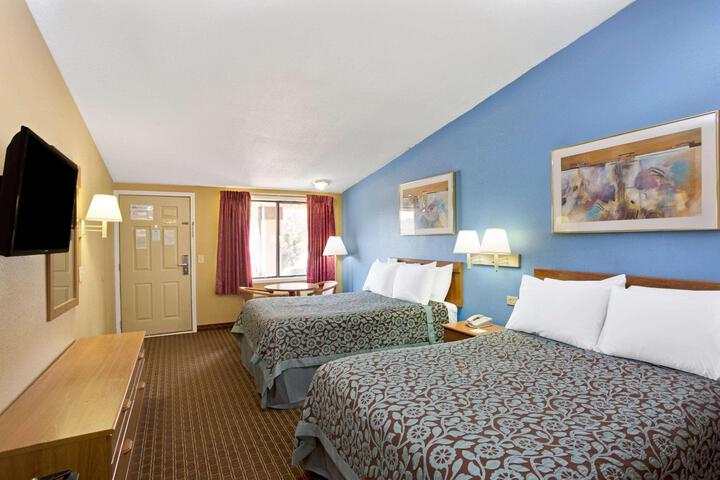 Double Accessible King Size Bed (4 of 4)