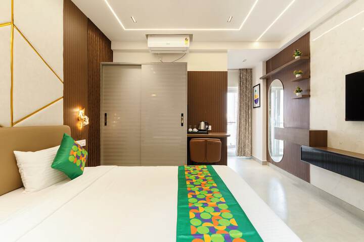 Room 14 of 38