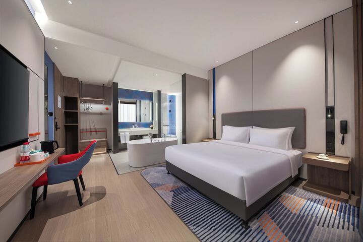 Room 7 of 41