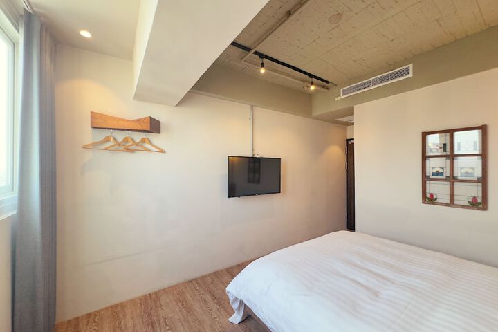 Room 36 of 65