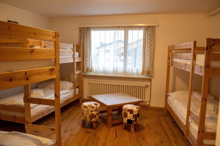 Room 3 of 62