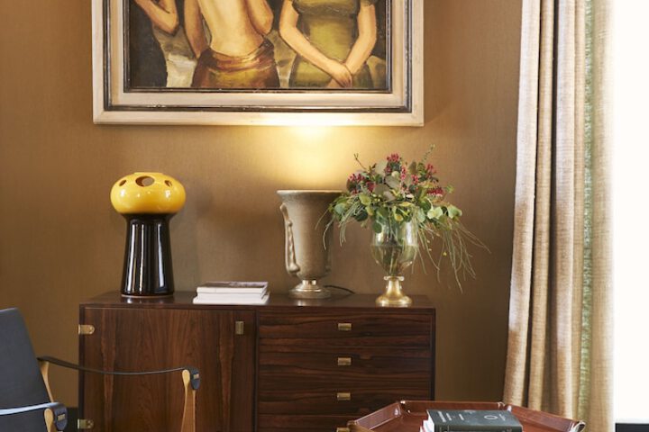 Guest Lobby