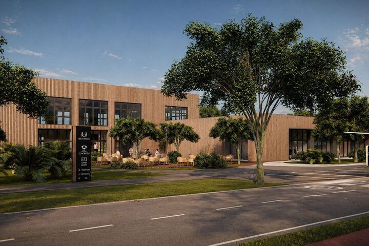 Business Center 91 of 108