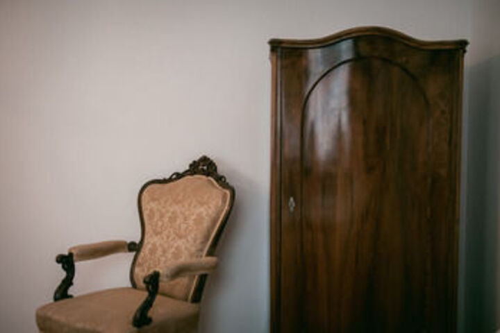 Room 22 of 37