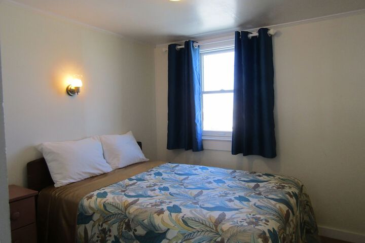 Room 10 of 219
