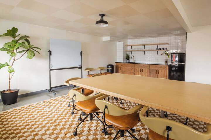 Meeting facility