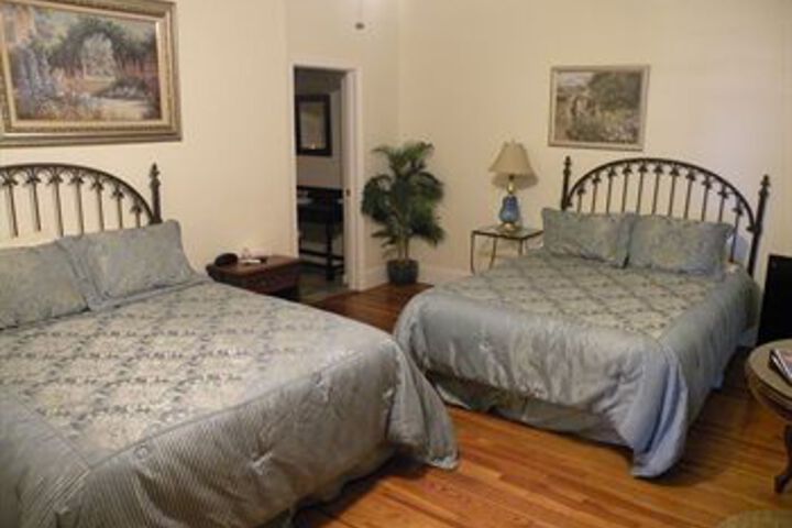Room 4 of 23