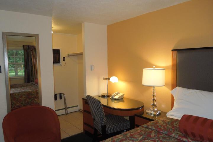 Room 29 of 49