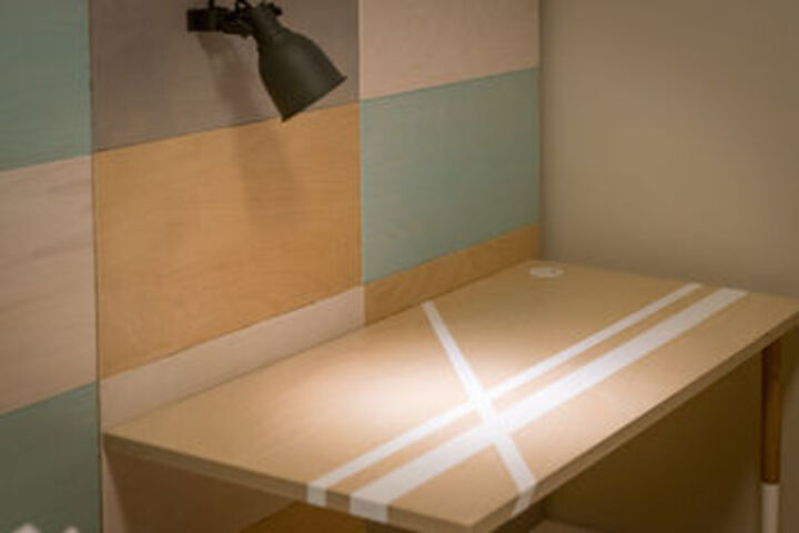 Room 5 of 16