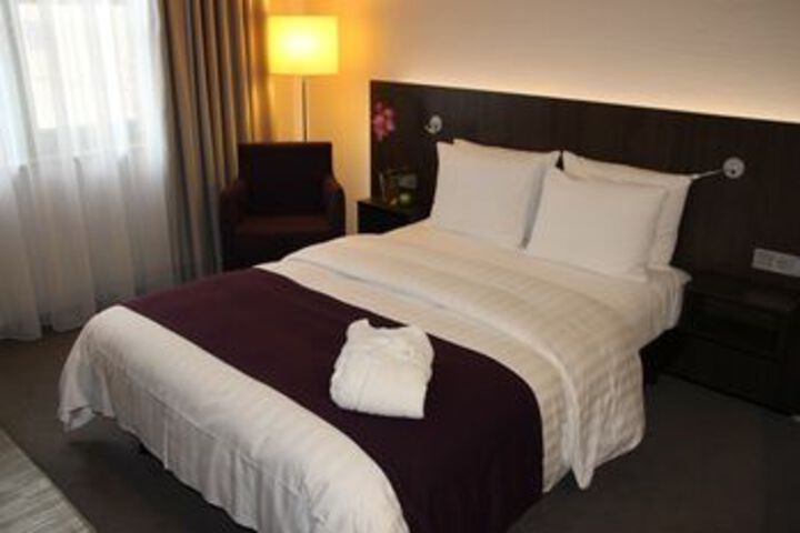 Room 50 of 120