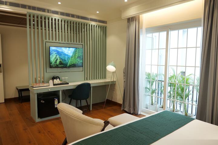 Room 21 of 70