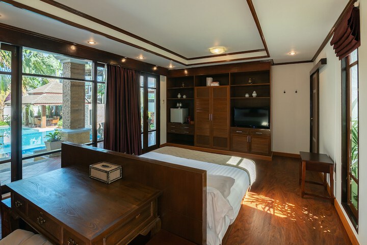 Room 26 of 74