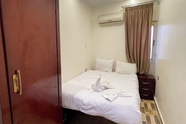Room 10 of 23