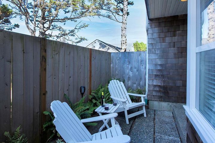 Terrace/Patio 65 of 110