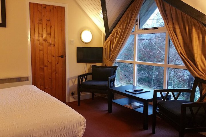 Room 5 of 69