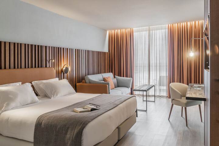Room 21 of 49