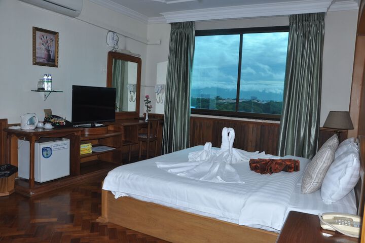 Room 6 of 46
