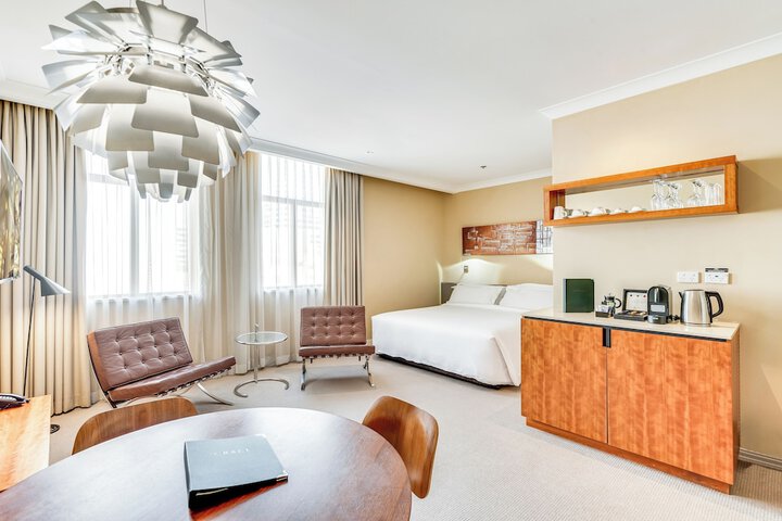 Room 17 of 41