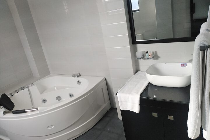 Room 18 of 24