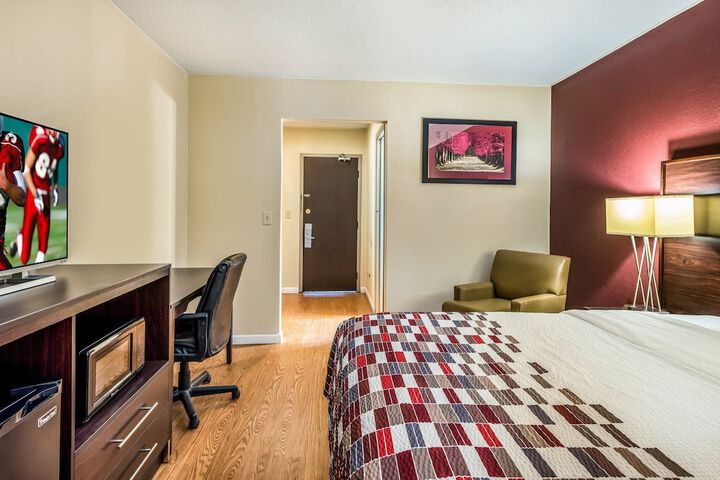 Deluxe 2 Queen Beds (6 of 12)