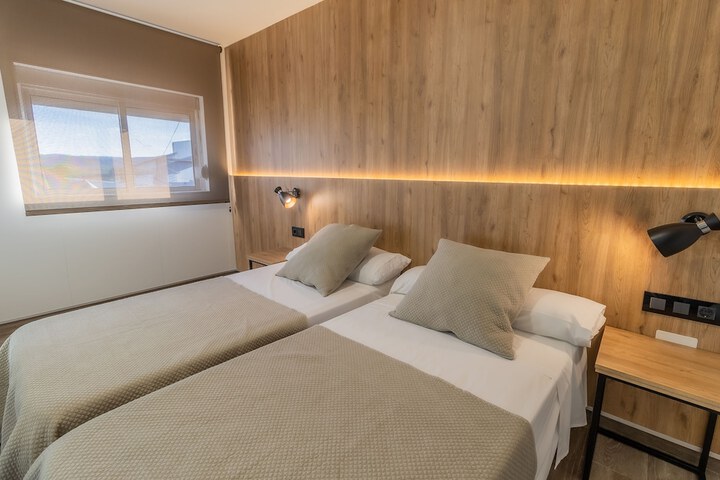 Room 14 of 74