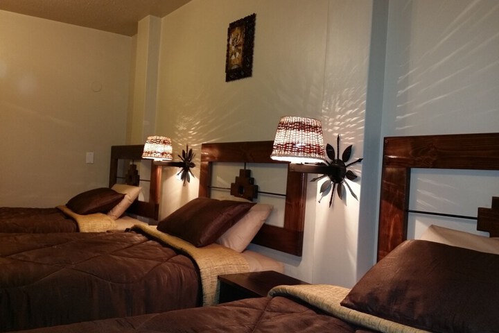 Room 5 of 38
