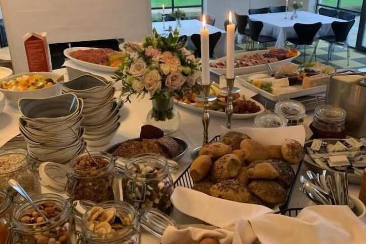 Dining 67 of 79