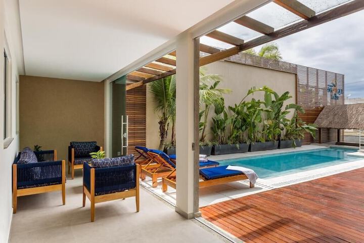 Pool 18 of 25