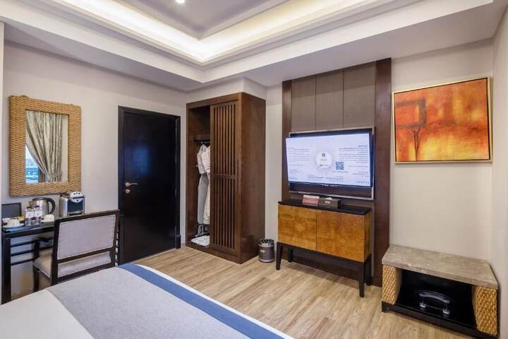 Room 34 of 171