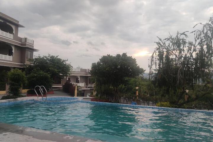 hotel photo