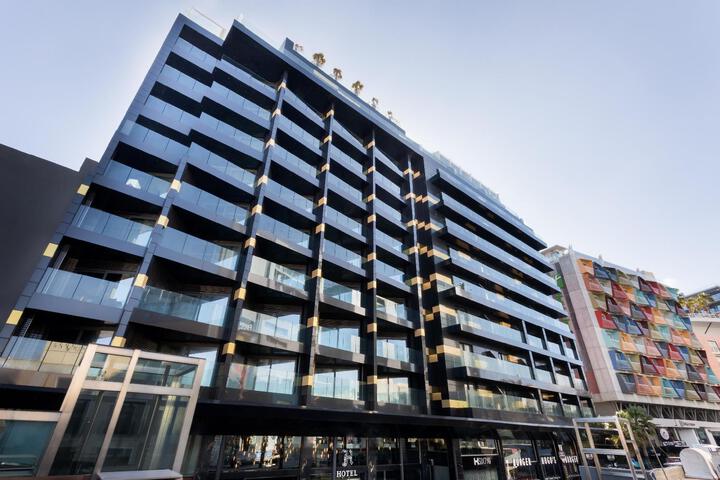 H Hotel