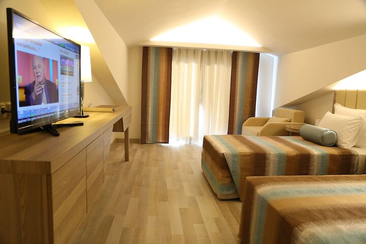 Room 8 of 57