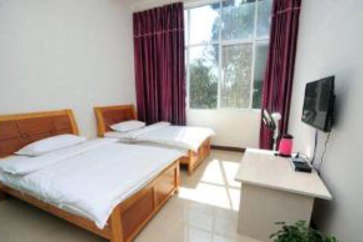 Room 5 of 7
