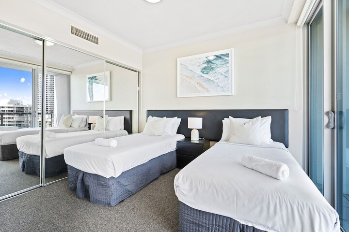 Room 42 of 346
