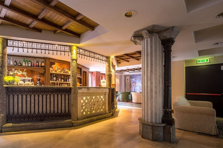 Hotel Interior 4 of 42