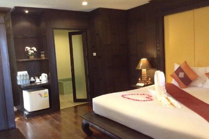 Room 21 of 97