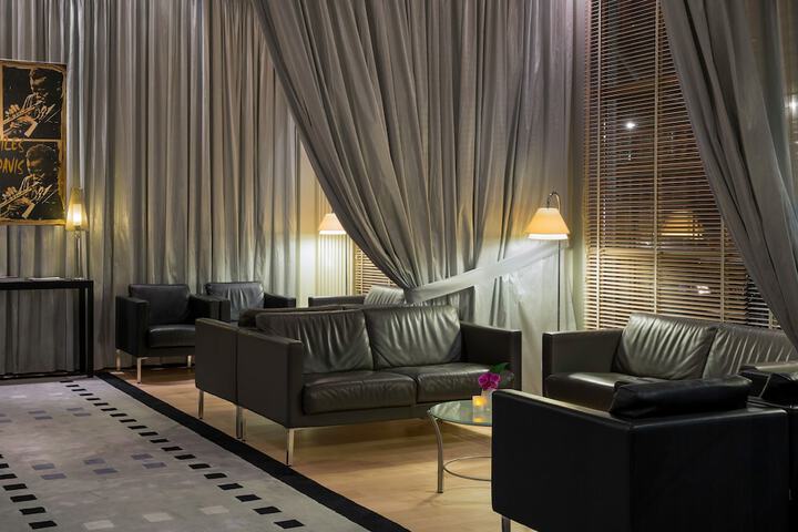 Lobby Photos