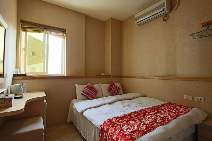 Hotel 6 of 115