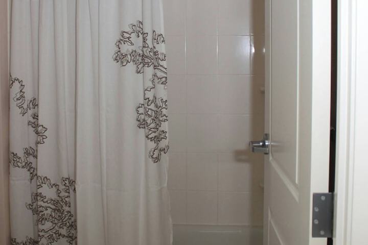 Room 11 of 27