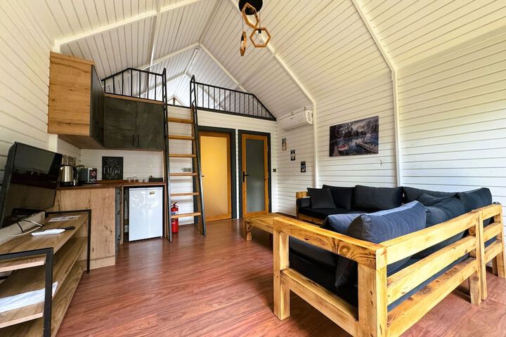 Room 20 of 37
