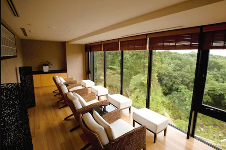 Relaxing Spa