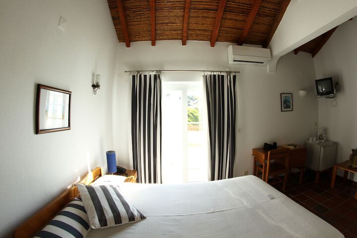 Room 5 of 63