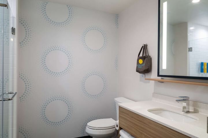 Bathroom shower