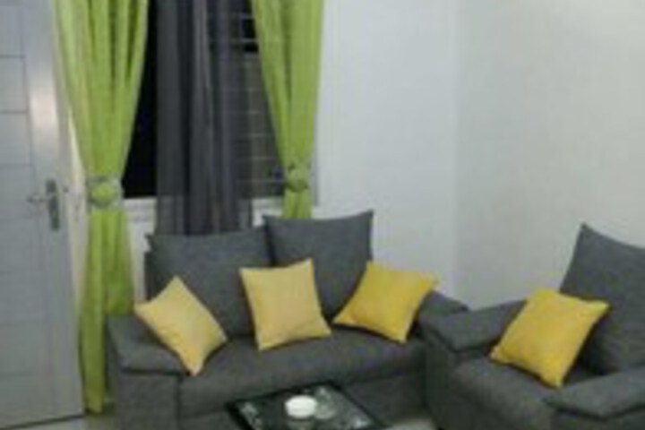 Room 4 of 17