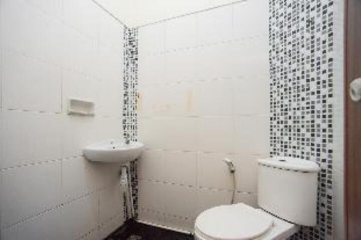 Room 9 of 17