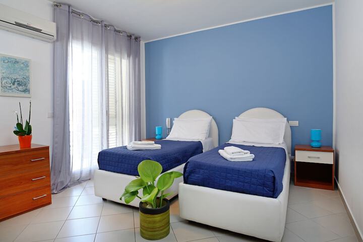 Room 20 of 94