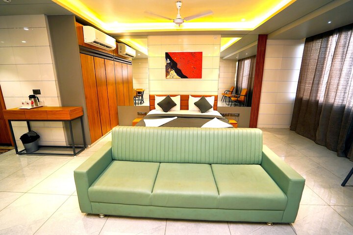 Room 14 of 43
